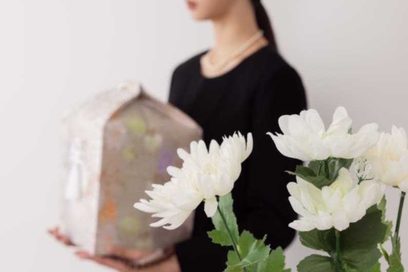 親の遺骨がいらない場合は拒否できる？正しい処理の仕方や遺骨に関する質問を紹介