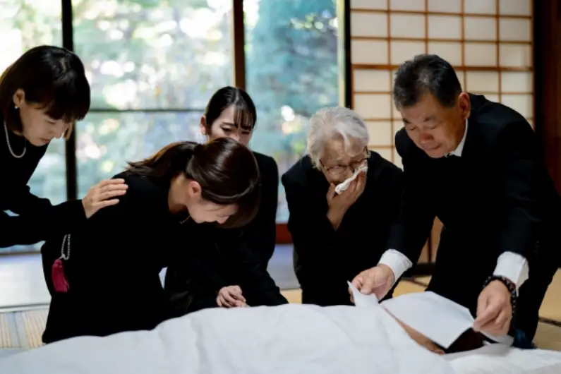 ご遺体との顔合わせのマナーは？対面の手順や断り方を解説